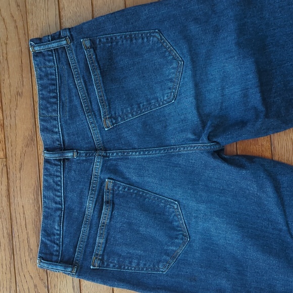 Banana Republic Blue Jeans 32" x 30" (Like New) - Picture 4 of 10